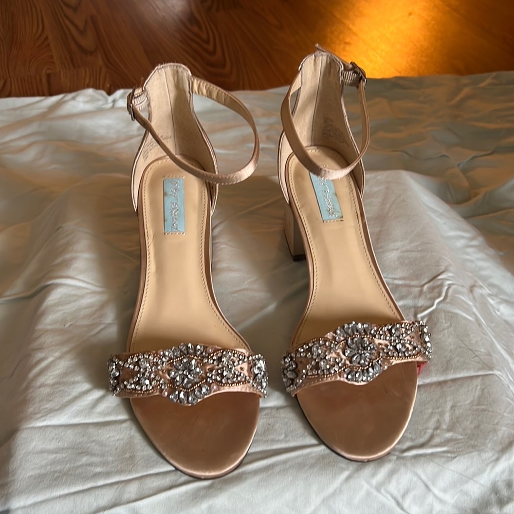 Betsy Johnson gold sandals